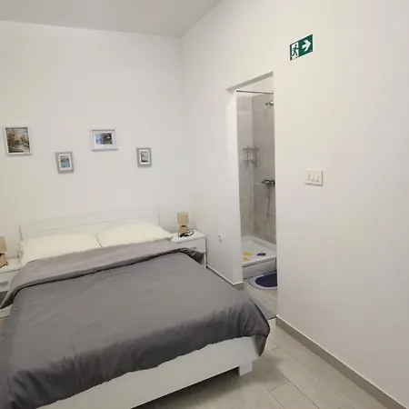 Apartamento Studioapartment In Mit Terrasse, Klimaanlage, W-lan, Waschmaschine 5211-1 *