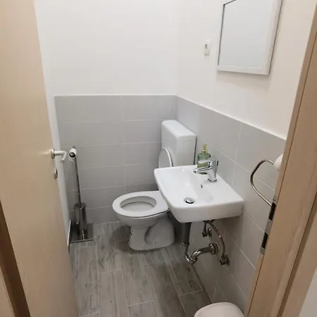 Studioapartment In Mit Terrasse, Klimaanlage, W-lan, Waschmaschine 5211-1 Apartamento *