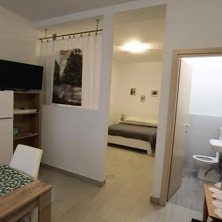 Apartman Studioapartment In Mit Terrasse, Klimaanlage, W-lan, Waschmaschine 5211-1 Opatija